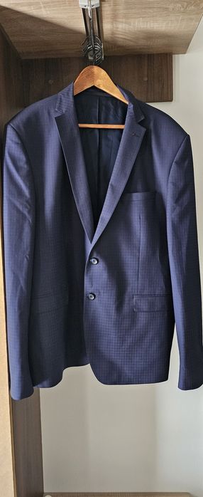 Costum bleumarin elegant, mărimea 58, stare impecabilă