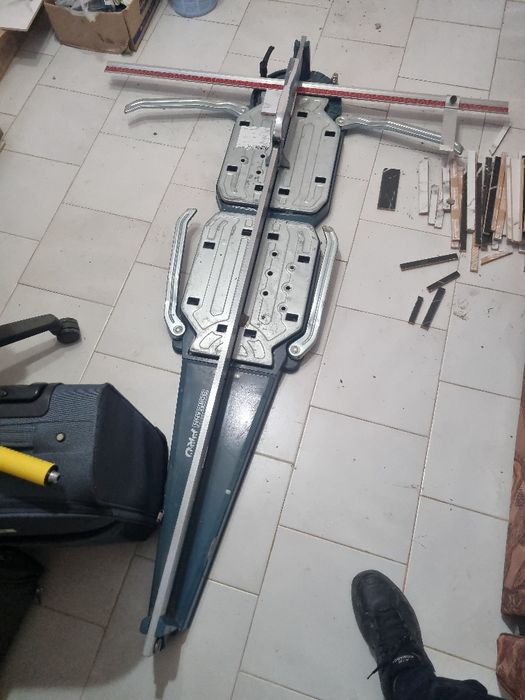 Машина за рязане на плочки Bormann pro 152см