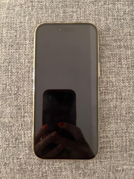 Iphone 17 Air 95% baterie, tinut in husa si folie