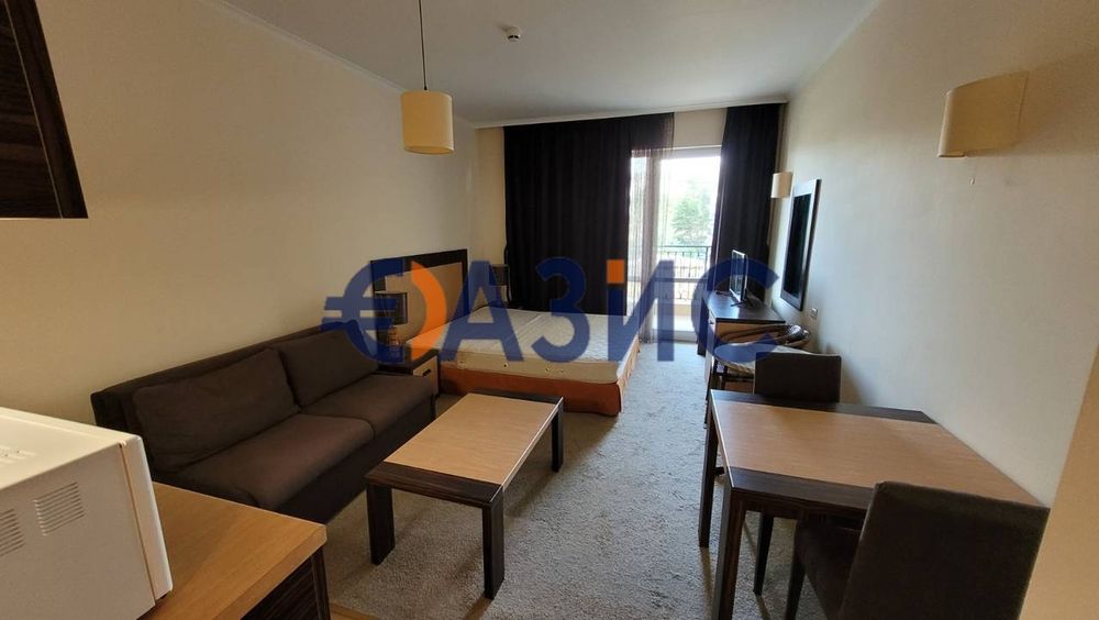 Продава се Едностаен апартамент в к.к. Слънчев бряг - 47 кв.м за 1245 €/кв.м - Снимка #2