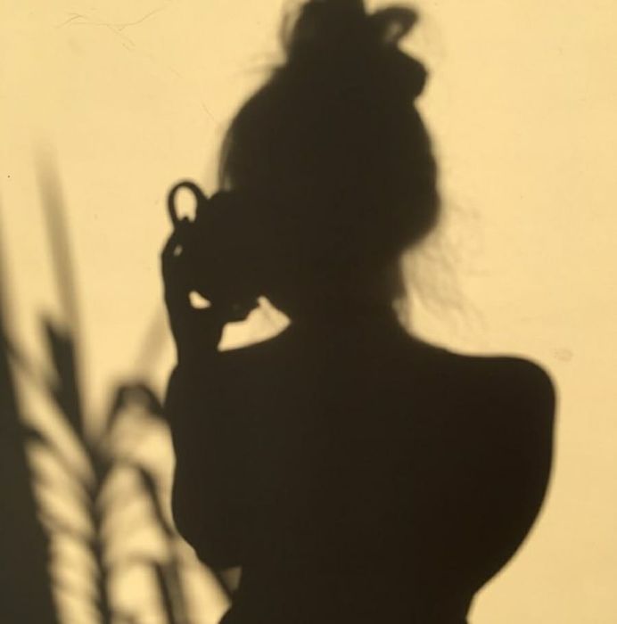 Массажистка Одна