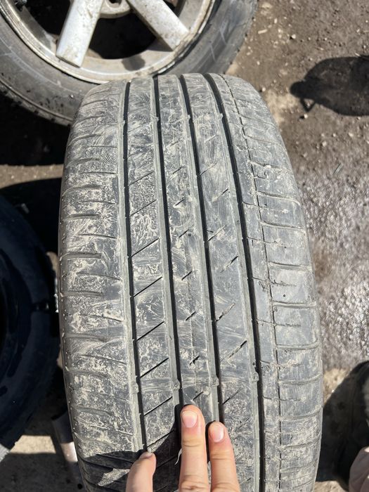 Продается шина вместе с дисками комплекте