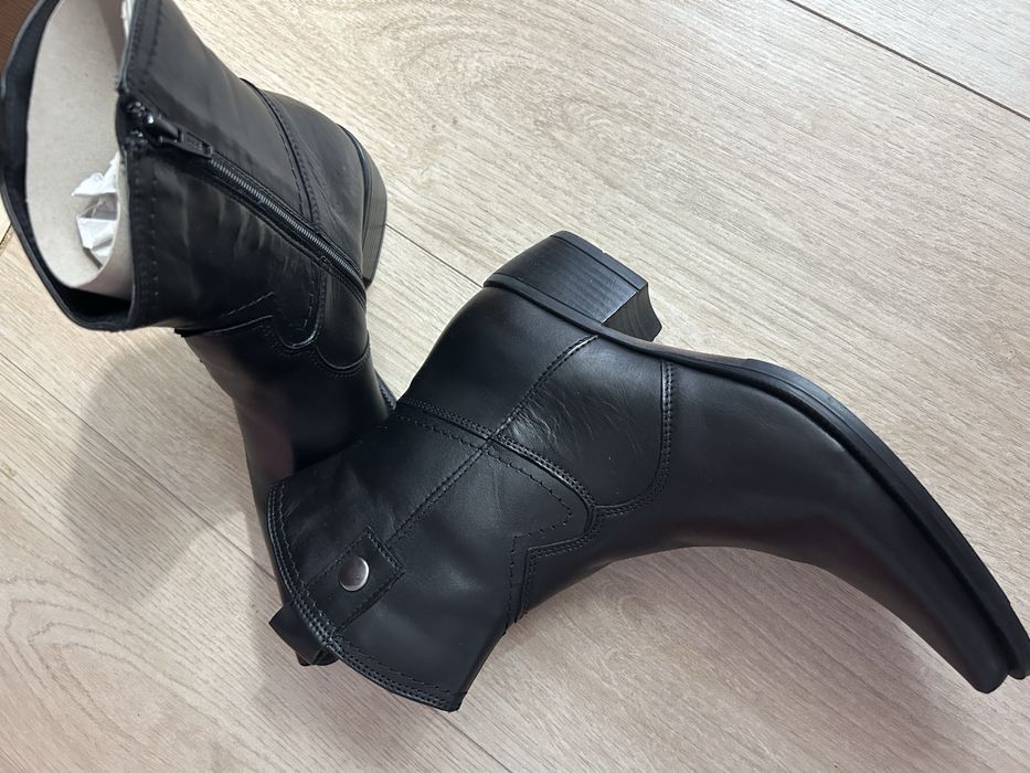 Дамски боти чисто нови