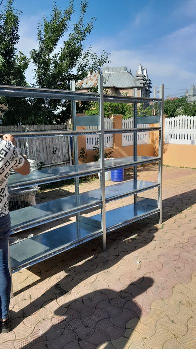 Rafturi zincate la preț