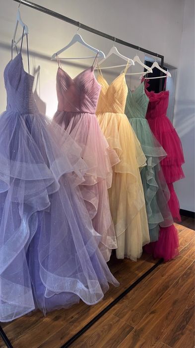 Продам платье (можно на выпускной)