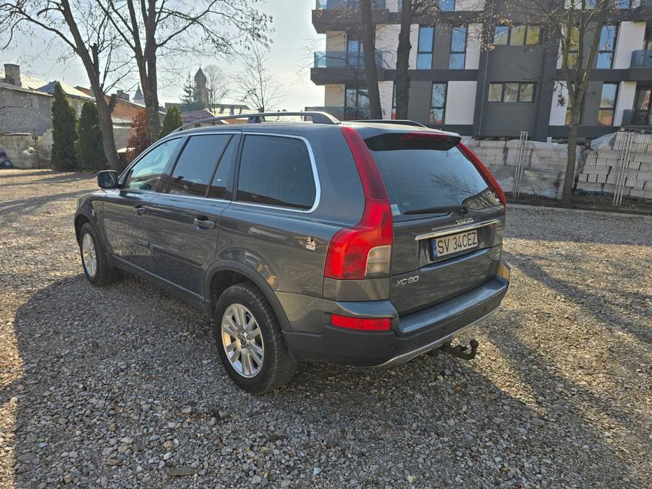 Vând Volvo XC90