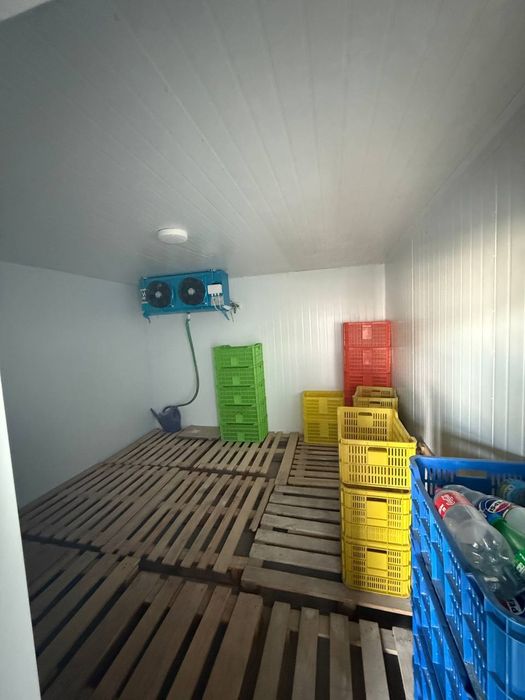 Холодильник производственный