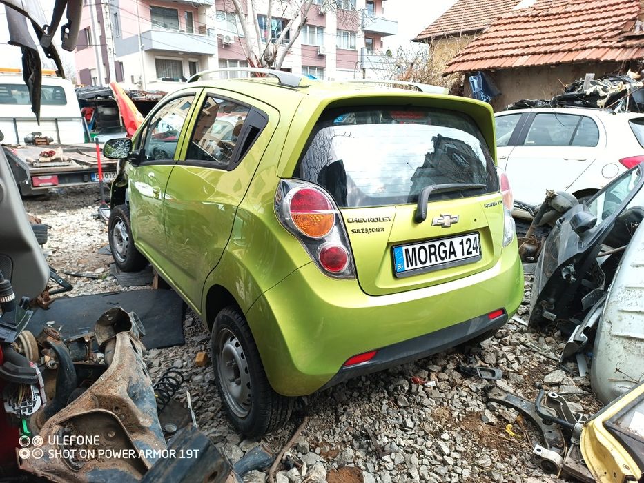 Chevrolet Spark на части