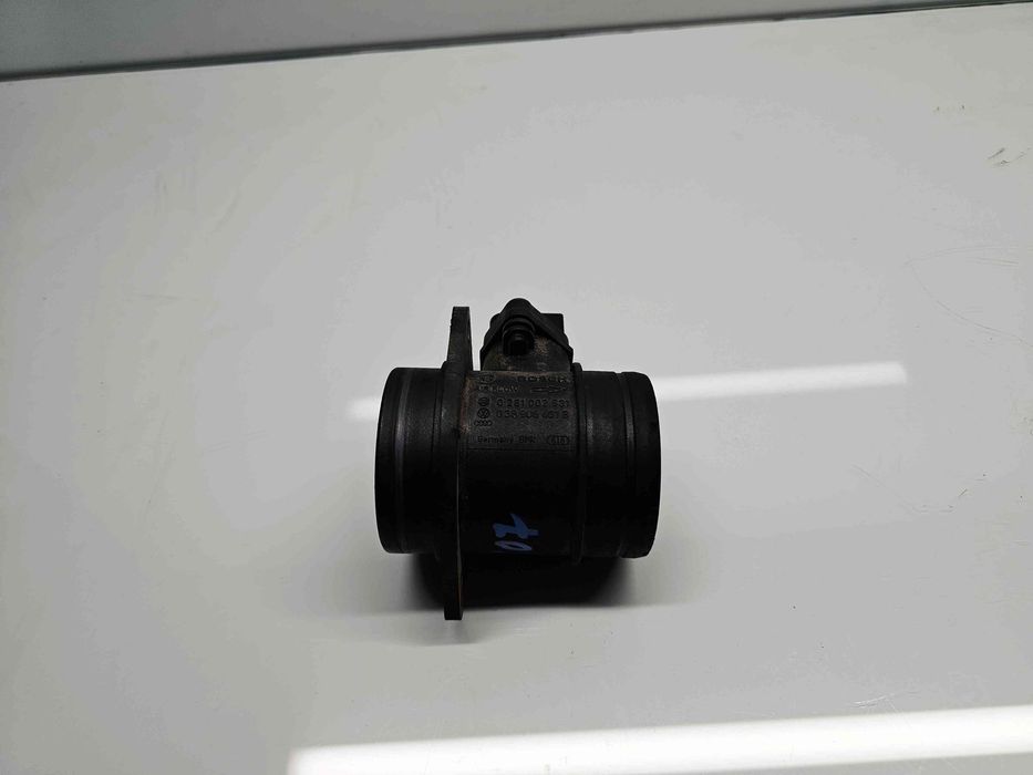 Debitmetru aer Volkswagen Caddy 3 (2KA, 2KH) [Fabr 2004-2009] 03890646