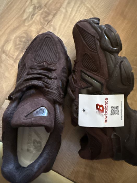 Продавам чисто нови New Balance 9060