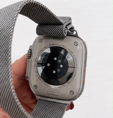 Продам Айфон 16 про макс, Apple Watch Ultra 49м