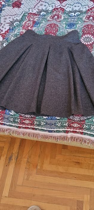 Юбка на девочку,шерстенная,фирменная.