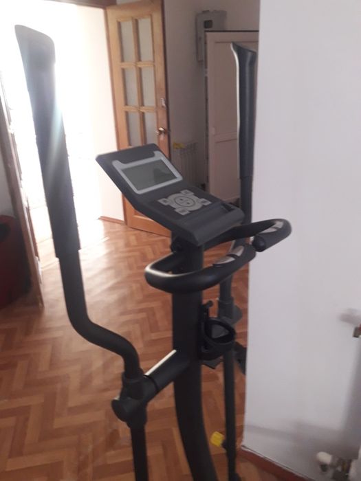 Продается Эллипс тренажер
