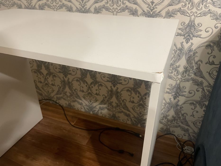 Продам стол письменный