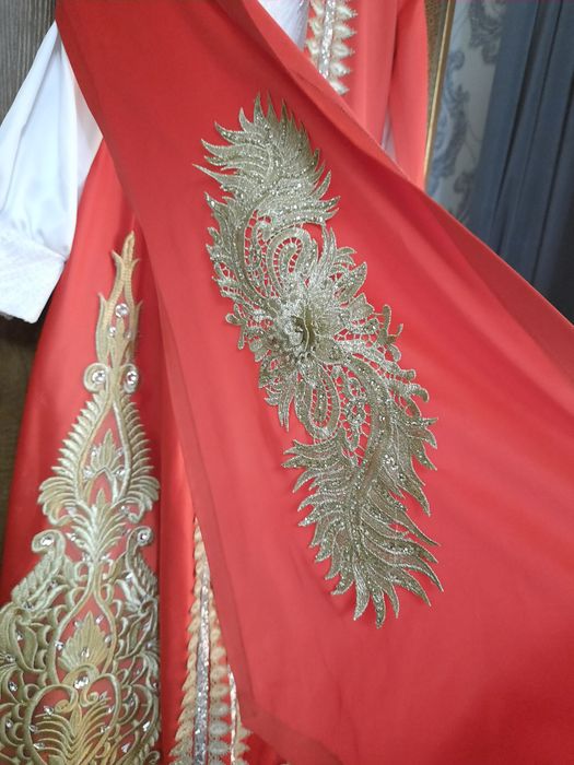 Ansambl koylak sarisi bn