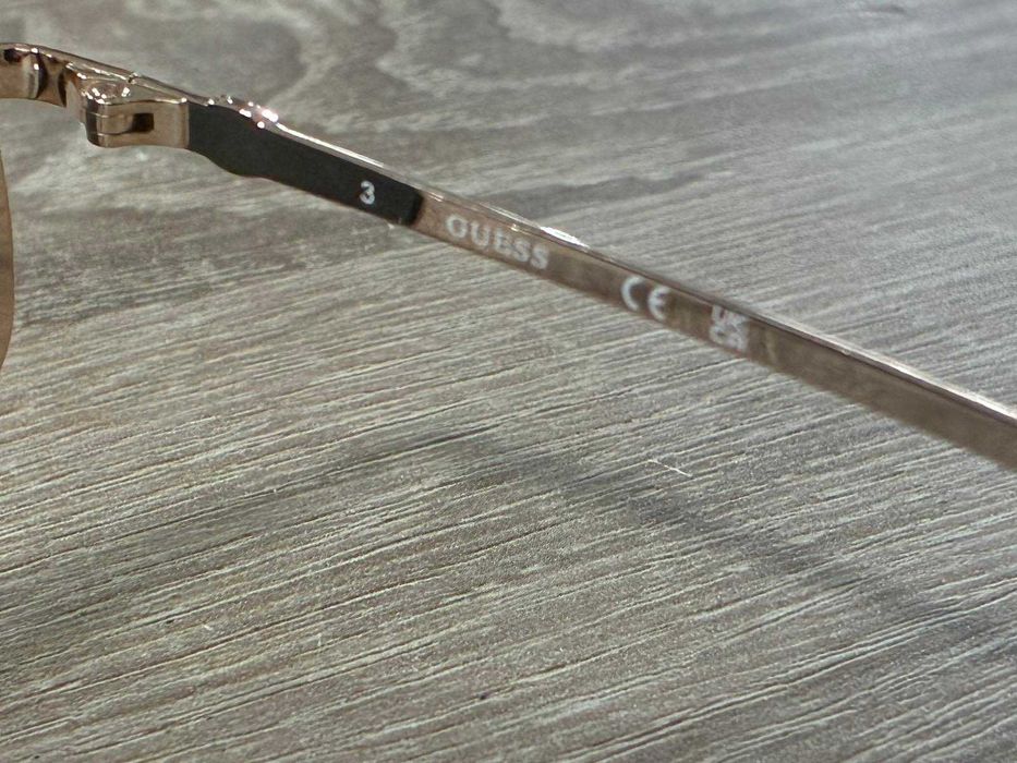 Слънчеви очила Guess