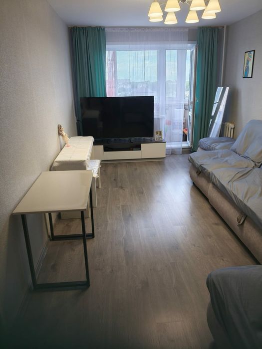 Продам четырехкомнатную квартиру