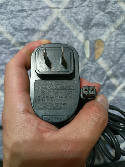 Блоки питания и зарядные устройства в ассортименте