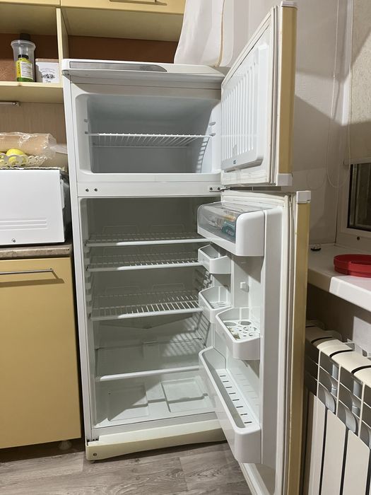 Продам холодильник Stinol