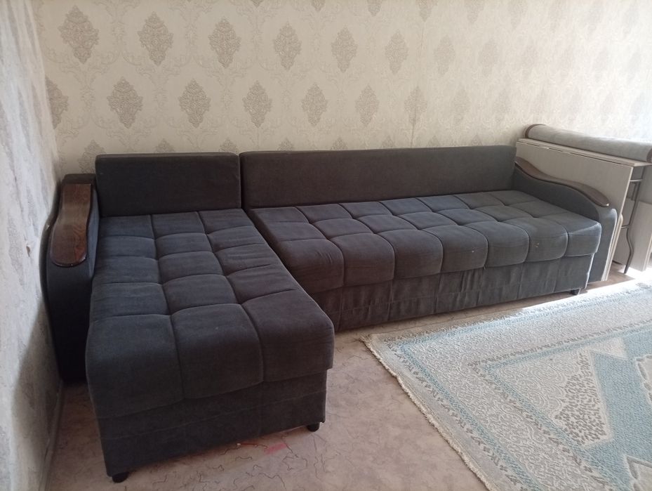 Диван в хорошем состояние