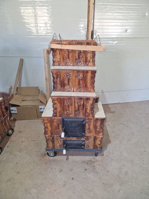 Vand sobite montate pe roti