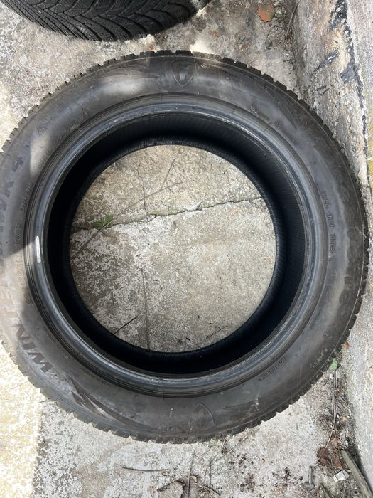 Firestone WinterHawk 4 225/55 R18 102V dot 2024