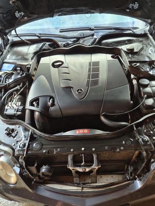 Vand Mercedes E class Avangarde automat
