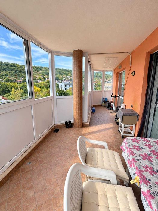 Продава се Тристаен апартамент в Балчик - 81 кв.м за 1297 €/кв.м - Снимка #2