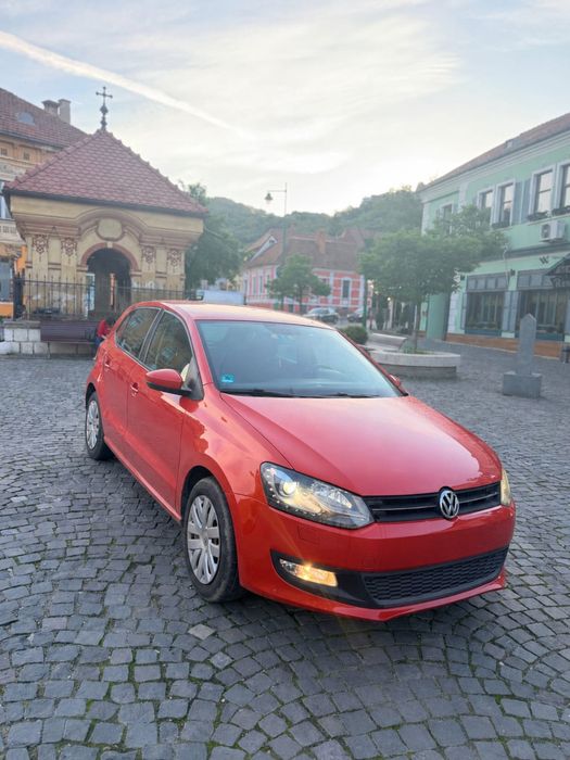 VOLKSWAGEN Polo 2010