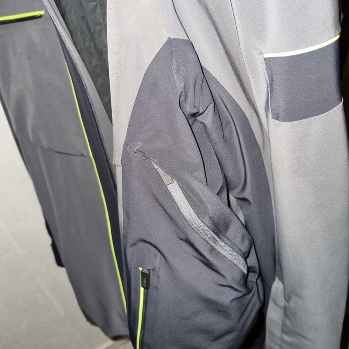 Луксозно ски яке - KJUS