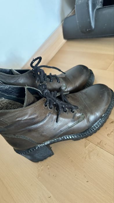 кожаные демисезонные ботинки