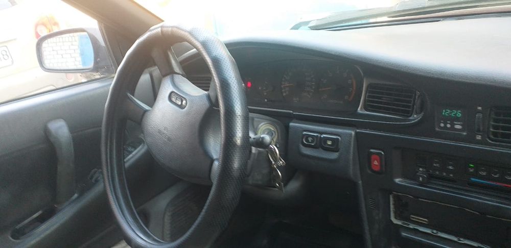 Продам машину Nissan Maxima.