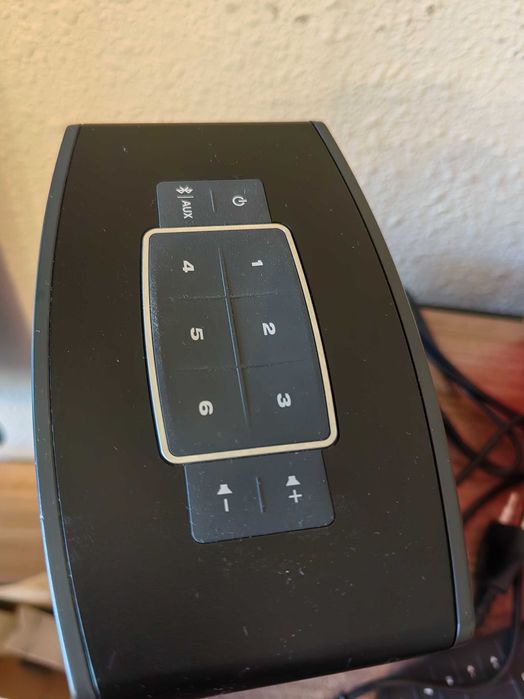 НОВА ЦЕНА BOSE sound toush 10 i Pioneer S-Cr39 колони и център