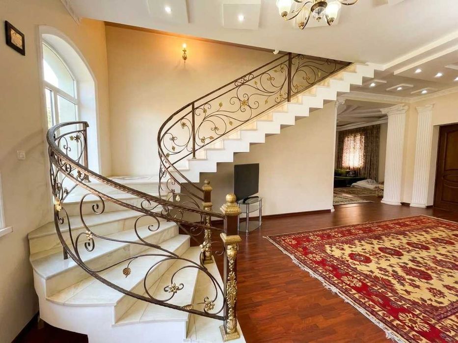 Большая вилла 600 м² в Юнусабаде рядом с Посольством США