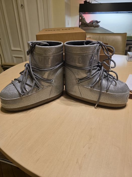 Moon Boot Icon Low Glitter Silver