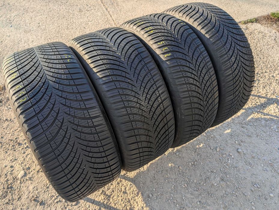 SET 4 Anvelope All Season 235/45 R21 + 255/40 R21 GOODYEAR Vector 4 Seasons Gen 3 SUV - XL