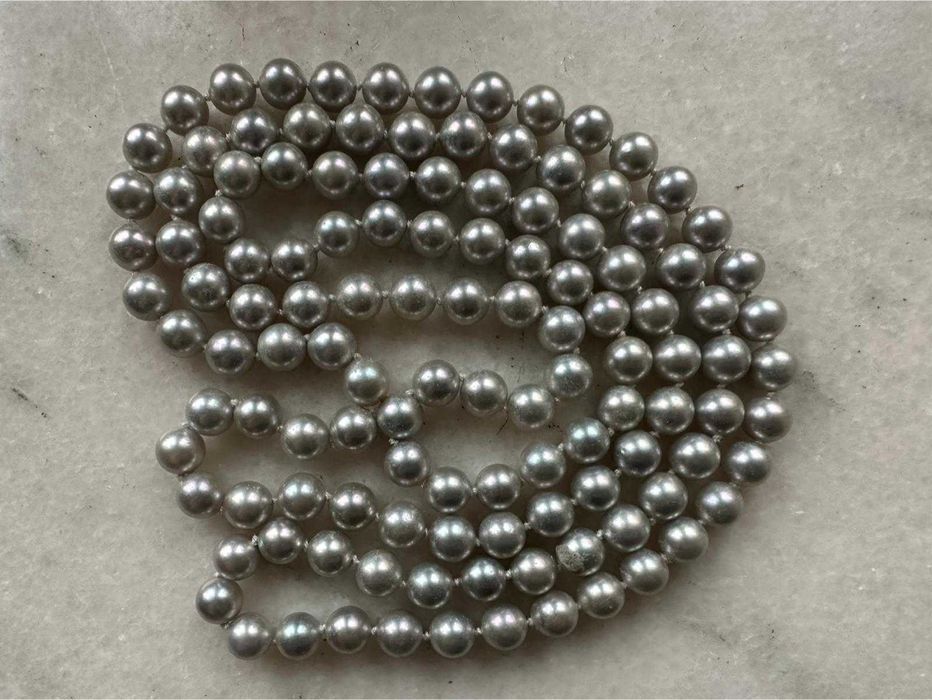 Colier din perle de gri