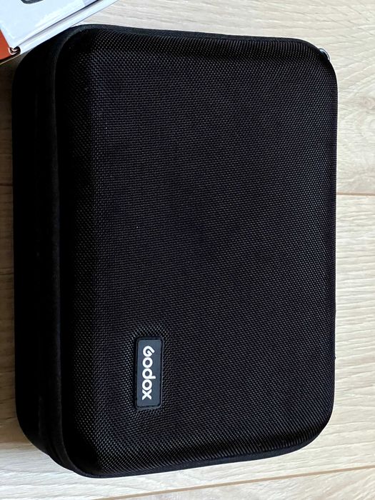 Blit Portabil Godox AD200 Pro