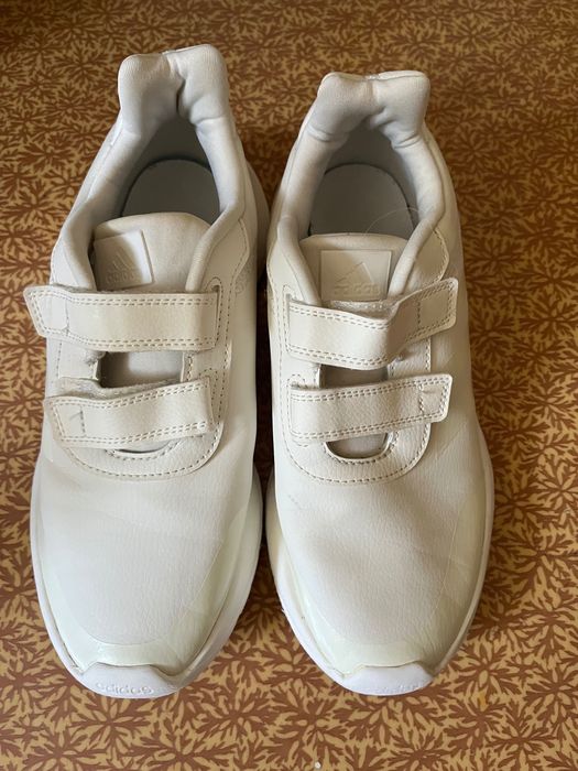 Adidas кроссовки. Оригинал
