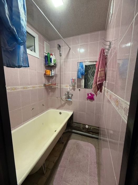 Uy sotiladi 4 xona 84 kv qora qamish