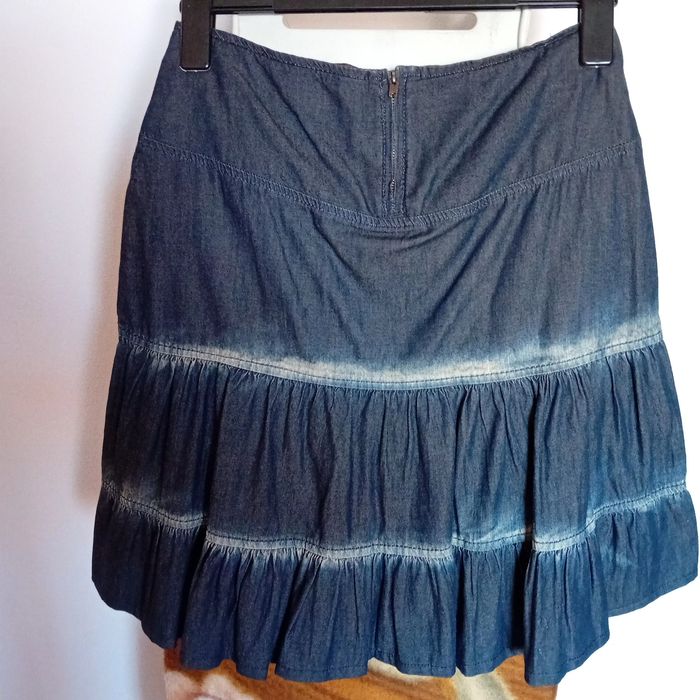 Fustă de blugi cu volane