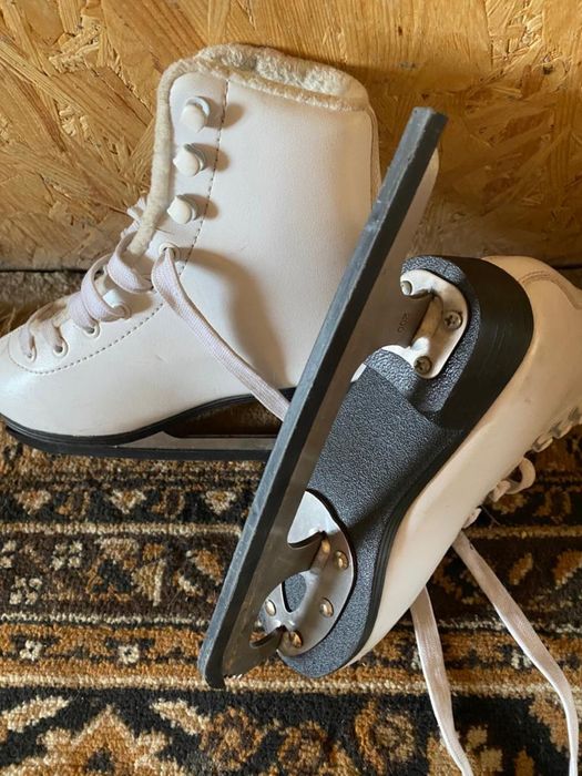 Коньки для девочки