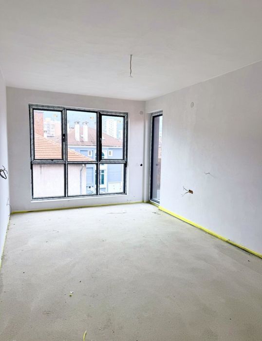 Продава се Тристаен апартамент в Кюстендил, Център - 83 кв.м за 860 €/кв.м - Снимка #5