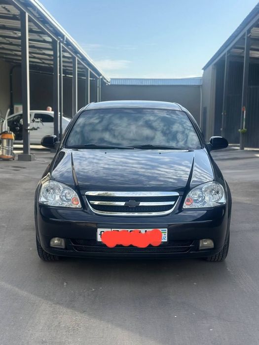 1.8 Lasseti 2012 qora mehanika gaz