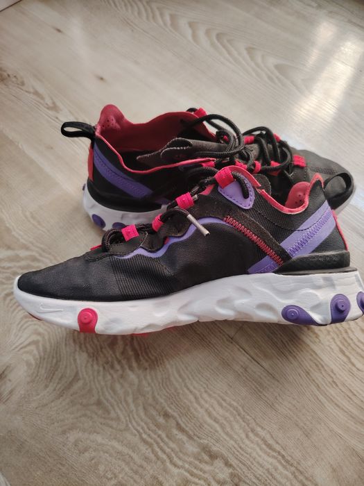 Дамски маратонки NIKE REACT