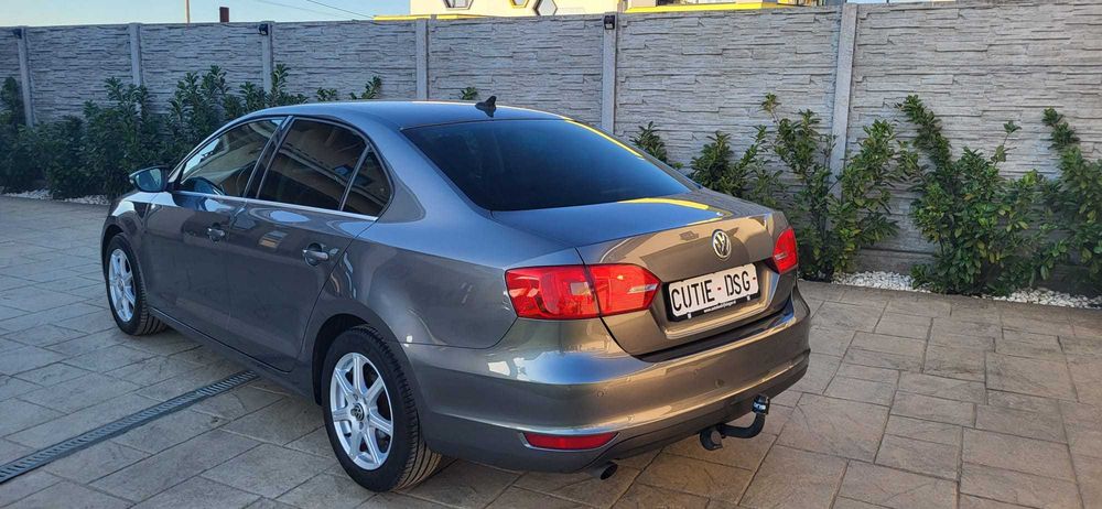 VOLKSWAGEN Jetta 2013 — imagine 4