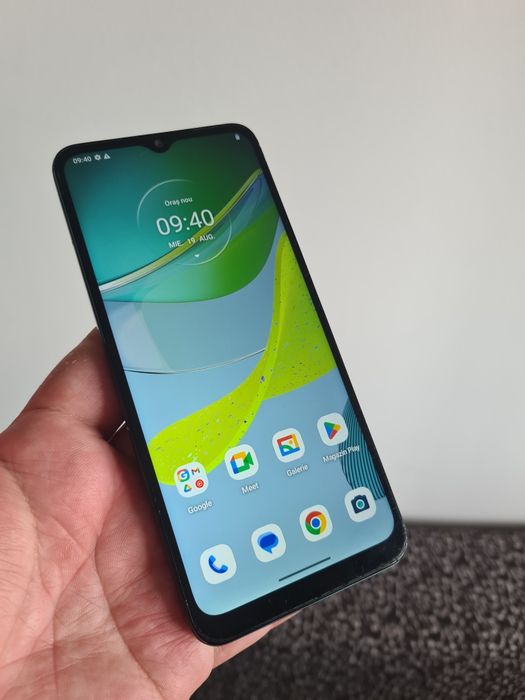 MOTOROLA E13 ..64GB .4GB .DUALSIM .5000mah