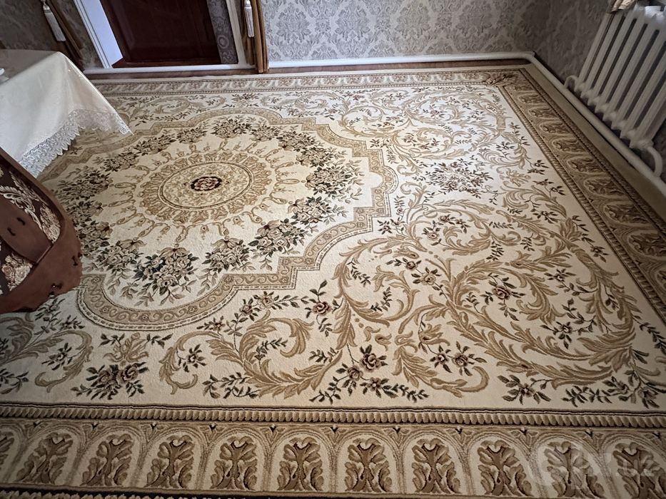 Gilam sotiladi holati ideal 5 ga 4 razmer ikki dona