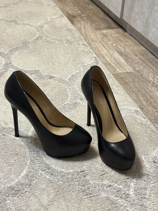 Туфли чёрные на любой праздник