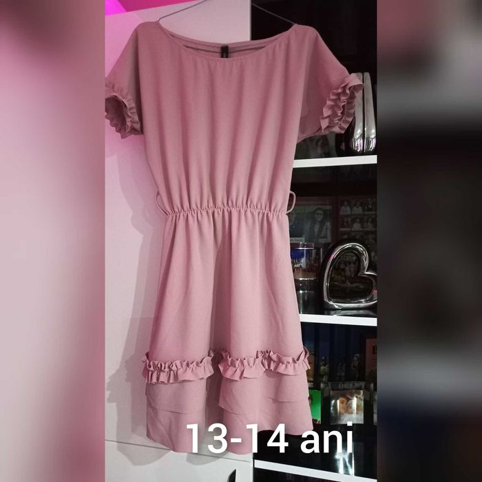 Rochițe frumoase pentru fetițe !!!